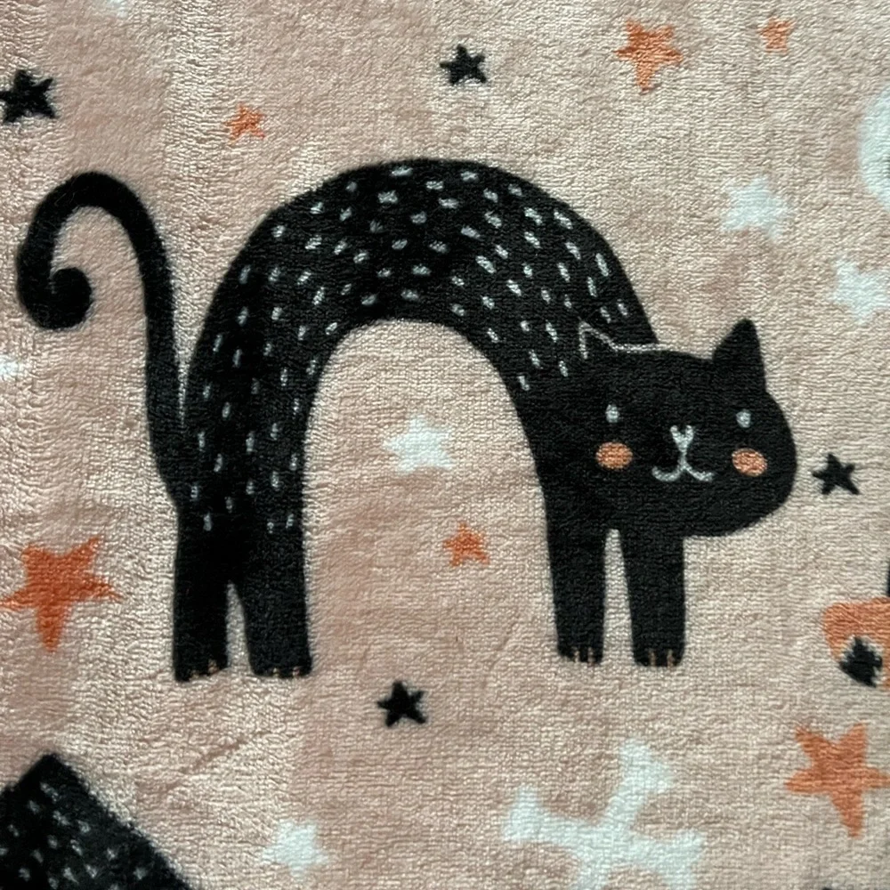 NWOT Elle Decor Halloween Cat plush throw